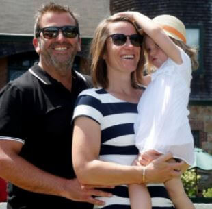Justine Henin with her husband Benoit Bertuzzo and daughter